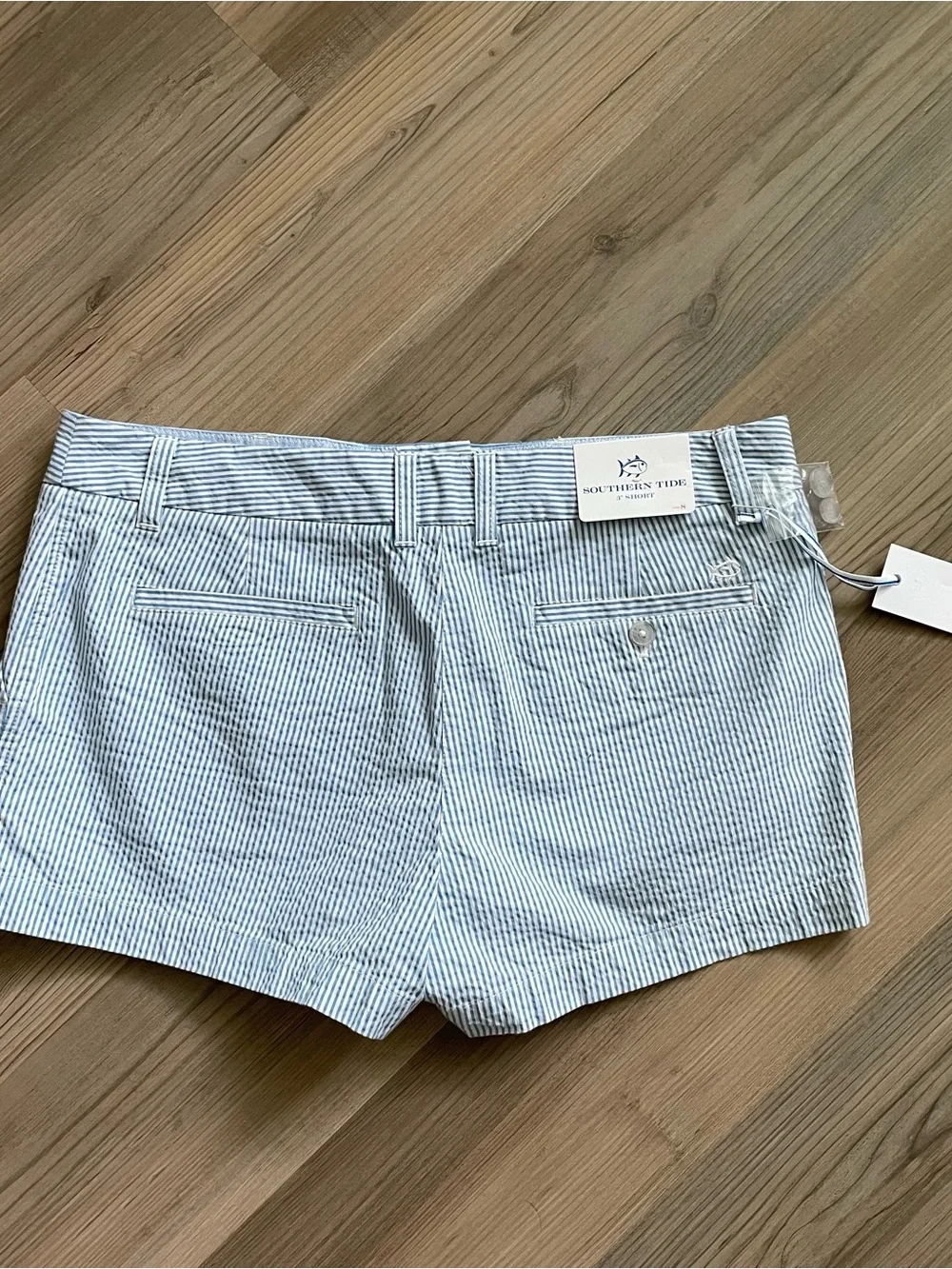Southern Tide Leah Seersucker Shorts in “Boat Blue” Size 8 NWT - Picture 8 of 8